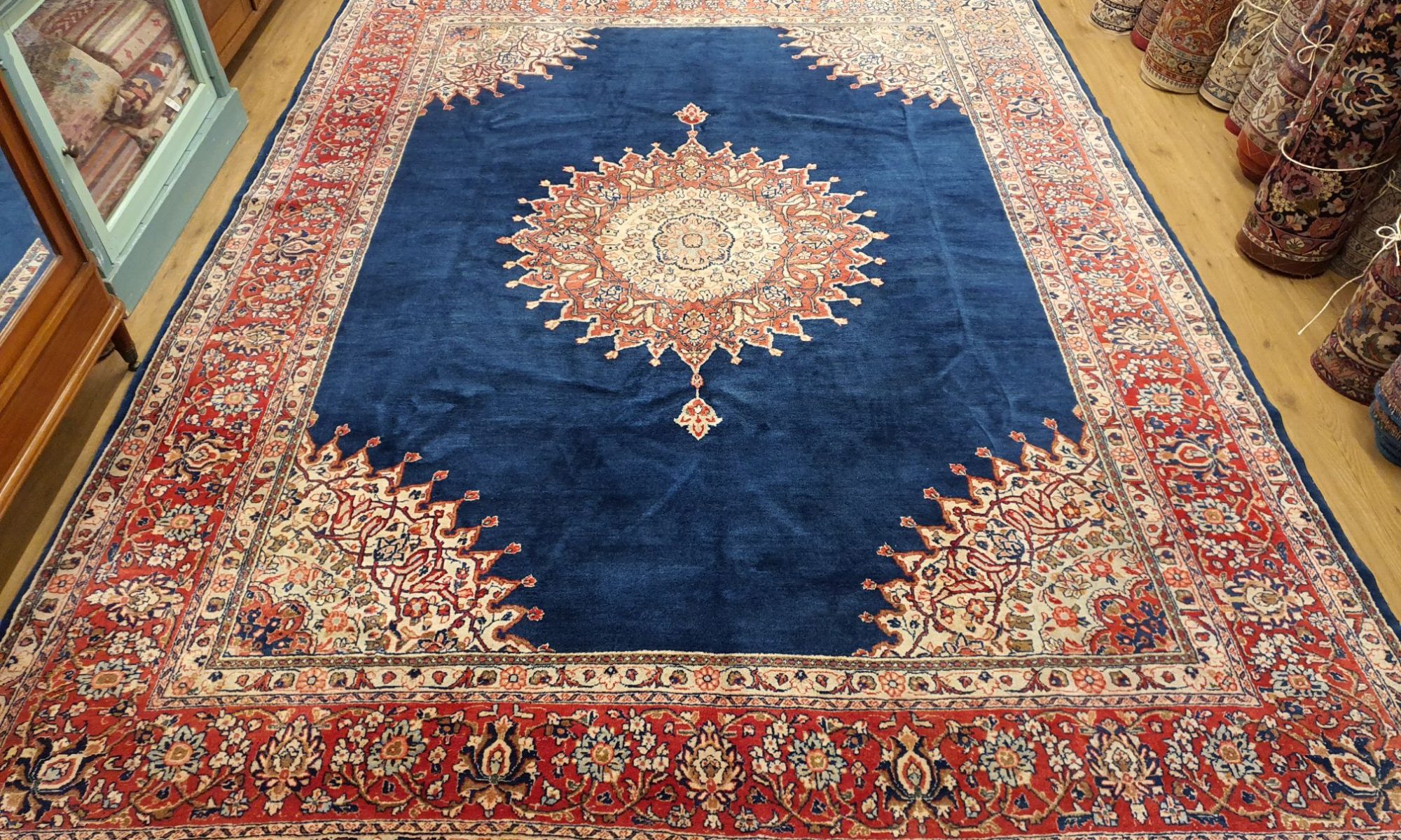Vrouw Onrecht Aan boord 375x270 vintage handgeknoopt perzisch tapijt sarough ID7469 - Vintage  Perzische en Oosterse Tapijten