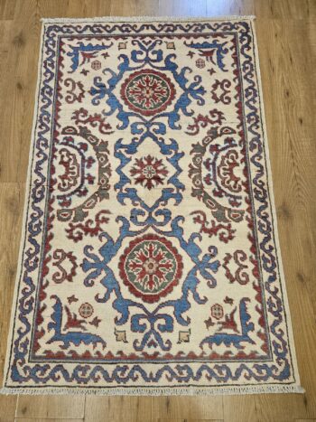 130x83 handgeknoopt oosters tapijt kazak ID30001