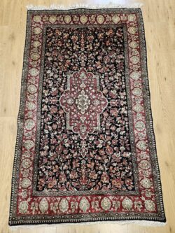 150x96 vintage handgeknoopt perzisch tapijt ghom zijde ID31339