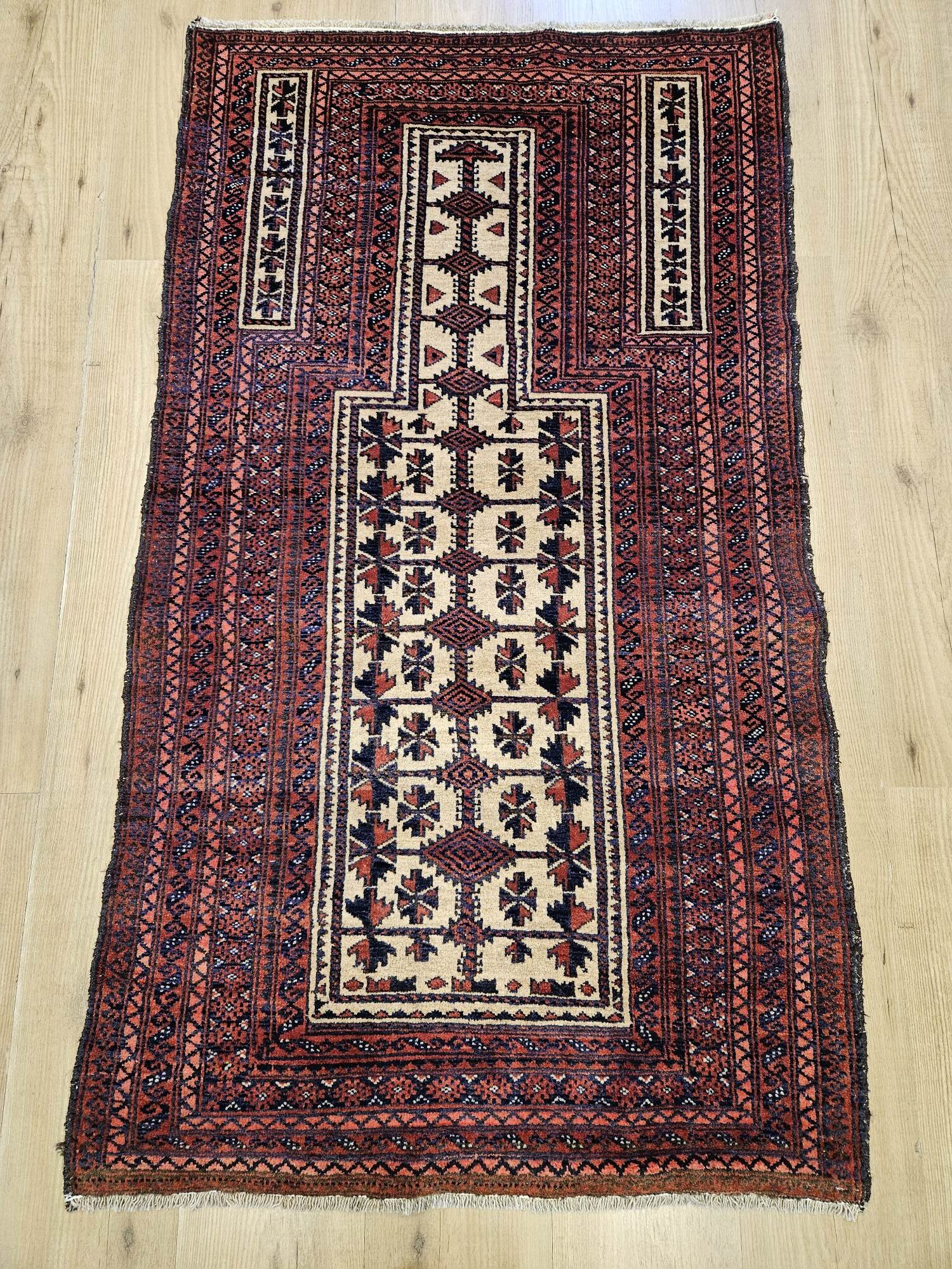 147x83 vintage handgeknoopt perzisch tapijt beloutch ID31557