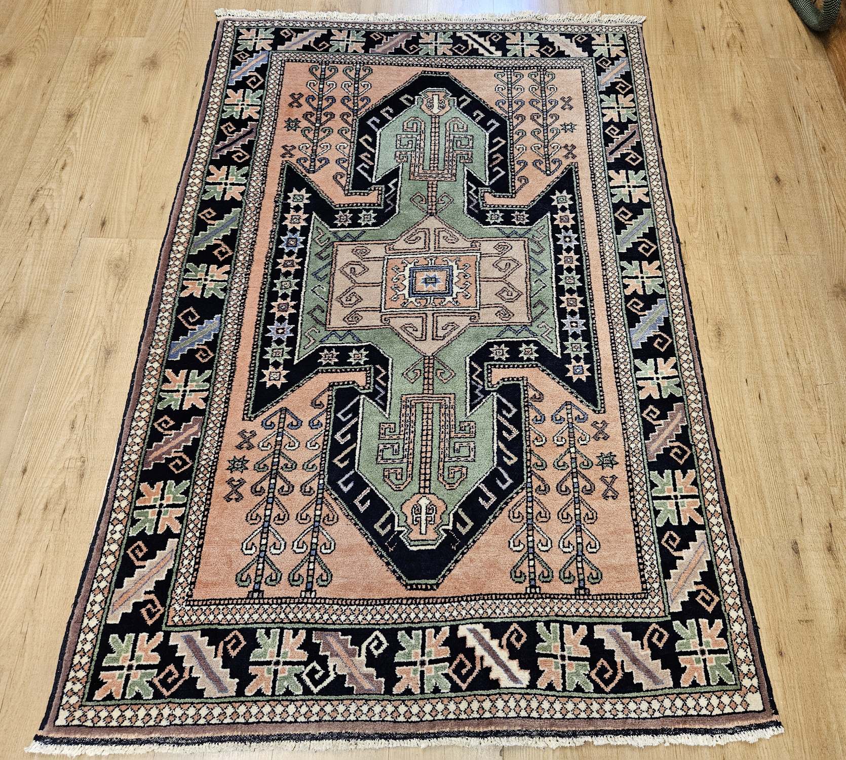 186x121 vintage handgeknoopt oosters tapijt ID31968