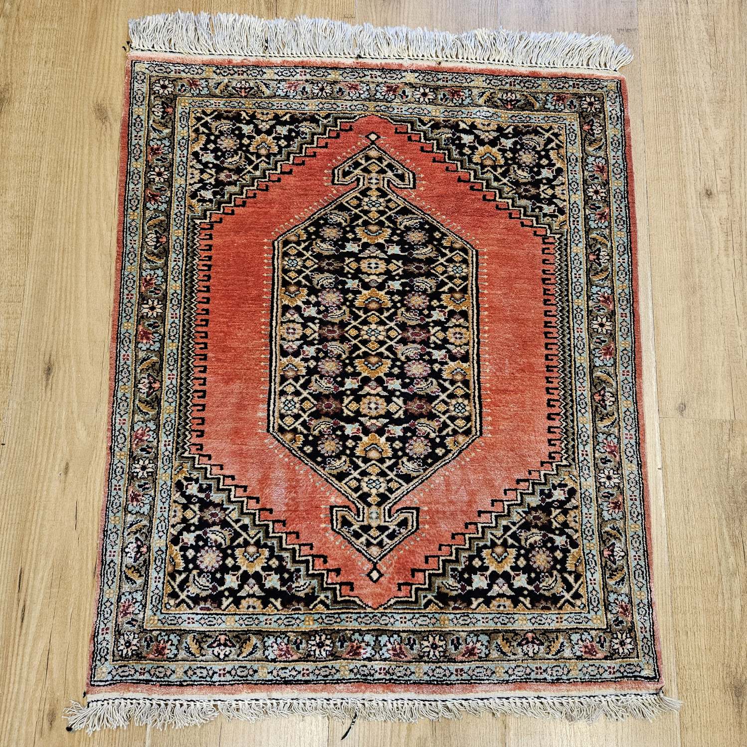 086x66 vintage handgeknoopt perzisch tapijt ghom zijde ID31736