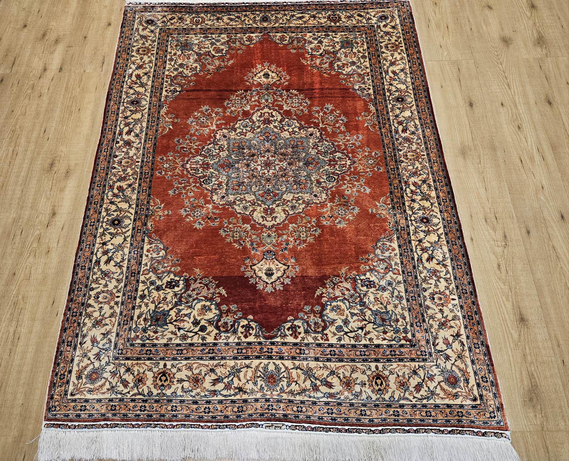 190x130 vintage handgeknoopt oosters tapijt Zijde ID32123