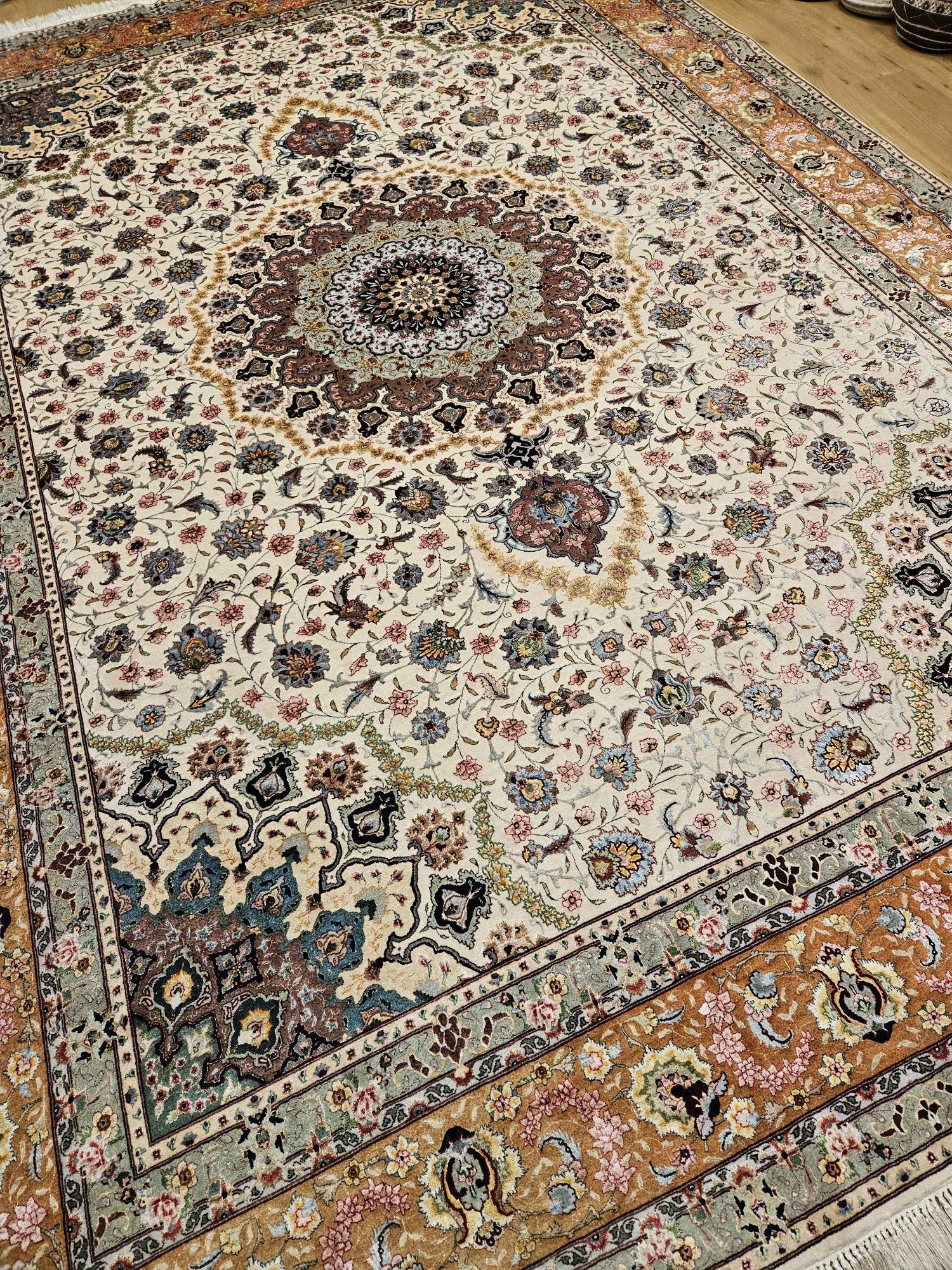 355x250 vintage handgeknoopt perzisch tapijt tabriz 60raj met zijde ID32416 - Afbeelding 4