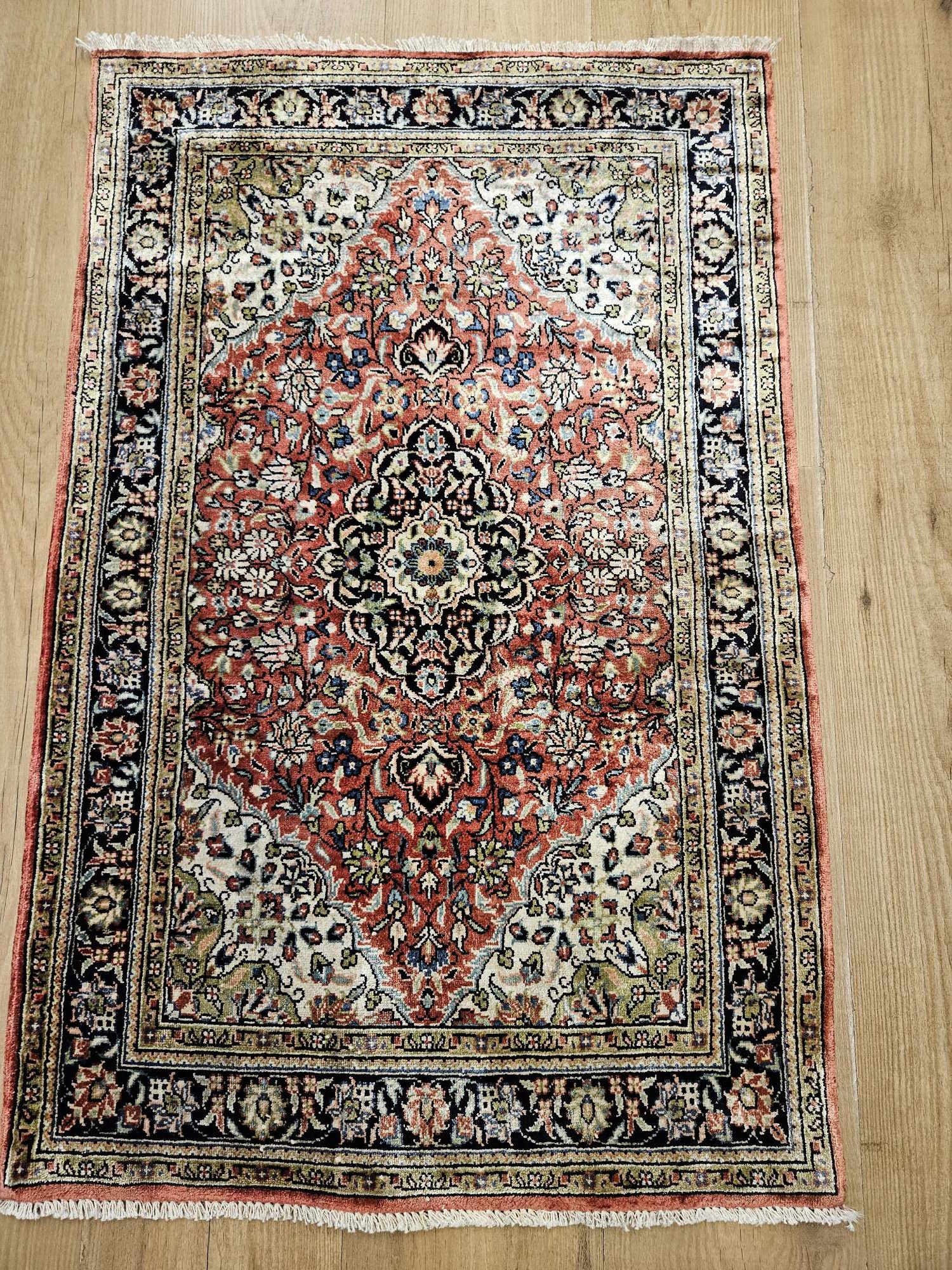 099x64 vintage handgeknoopt perzisch tapijt ghom zijde ID32489