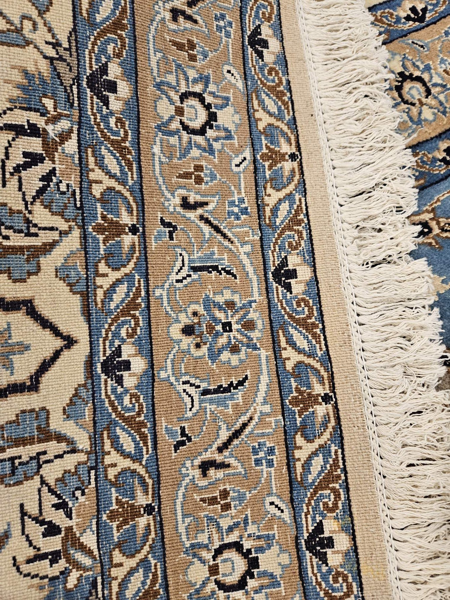 570x363 vintage handgeknoopt perzisch tapijt nain met zijde ID32936 - Afbeelding 8