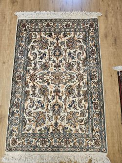 095x64 handgeknoopt oosters tapijt kashmir zijde ID33252