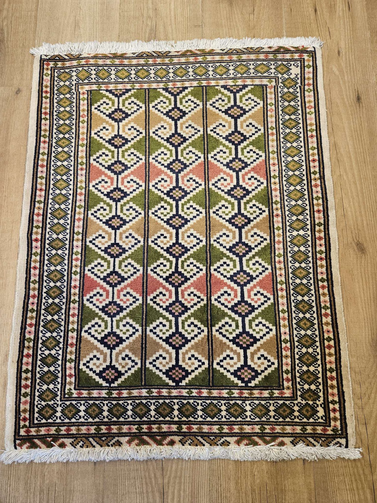 083x66 handgeknoopt oosters tapijt turkmen ID33670