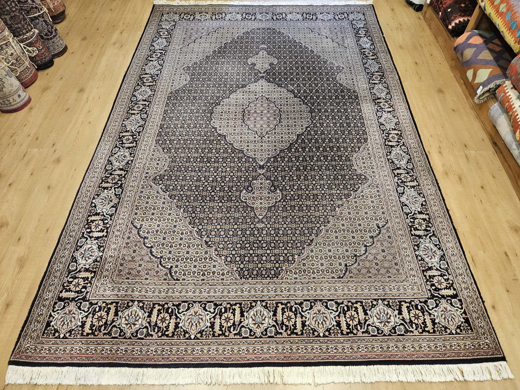 318x204 vintage handgeknoopt perzisch tapijt tabriz 40raj ID33646