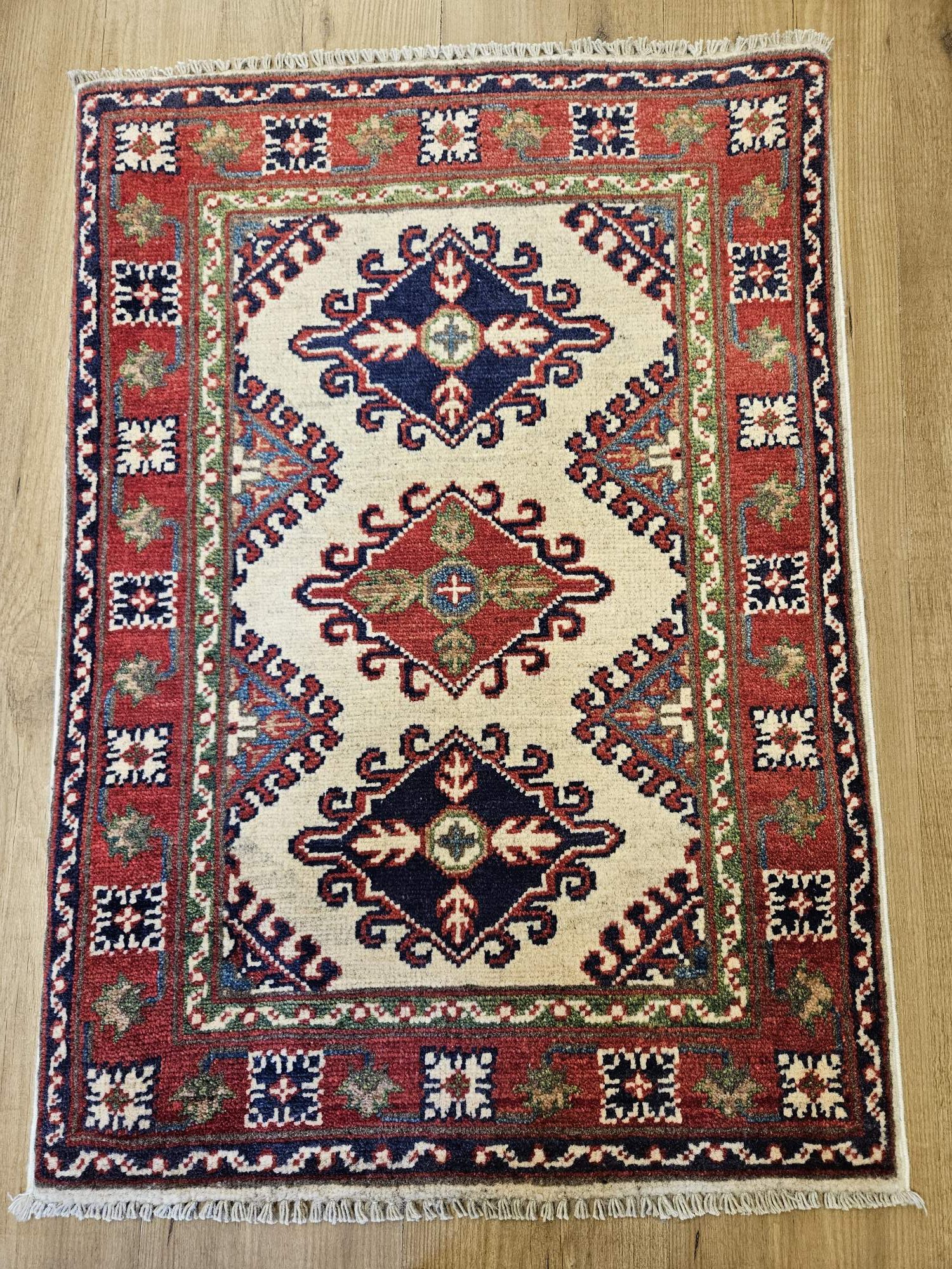 090x63 handgeknoopt oosters tapijt kazak ID33764