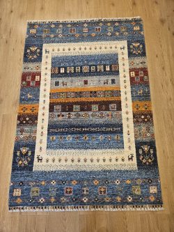 147x101 handgeknoopt oosters tapijt loribaf ID33812