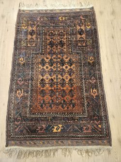 130x95 vintage handgeknoopt perzisch tapijt beloutch ID33838