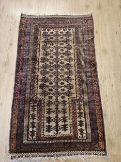 138x81 vintage handgeknoopt perzisch tapijt beloutch ID33844